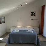 Lele *