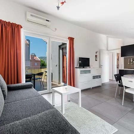 Apartment Lele
