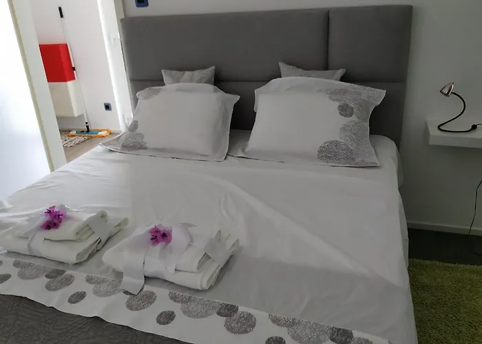 아파트 Lele